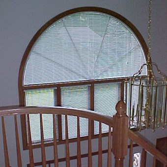 Alternate image for 1 Inch Arch Mini Blinds