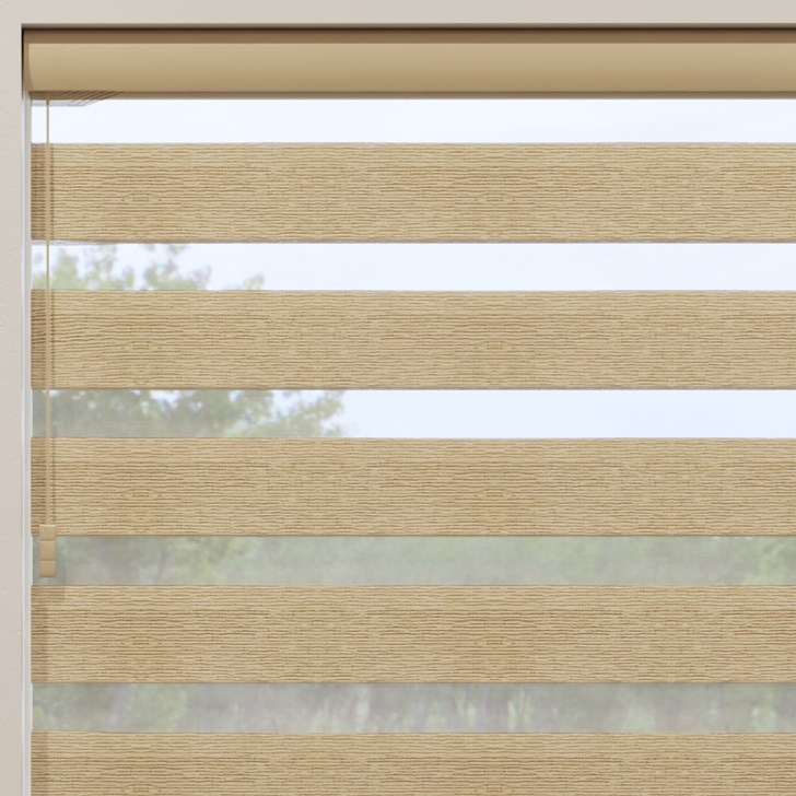 Color: Airy Wicker; Lift: Motorized Wand Light Control