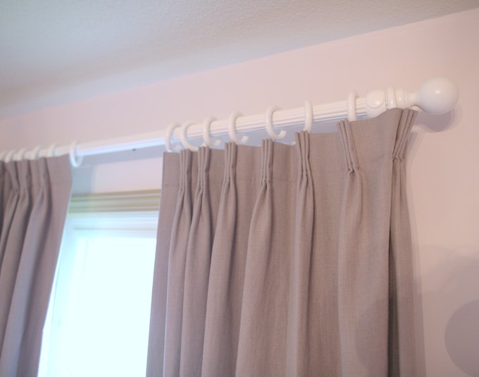 Classic Pinch Pleat Dry Panel Blinds Com Easy Classic Pleat Dry