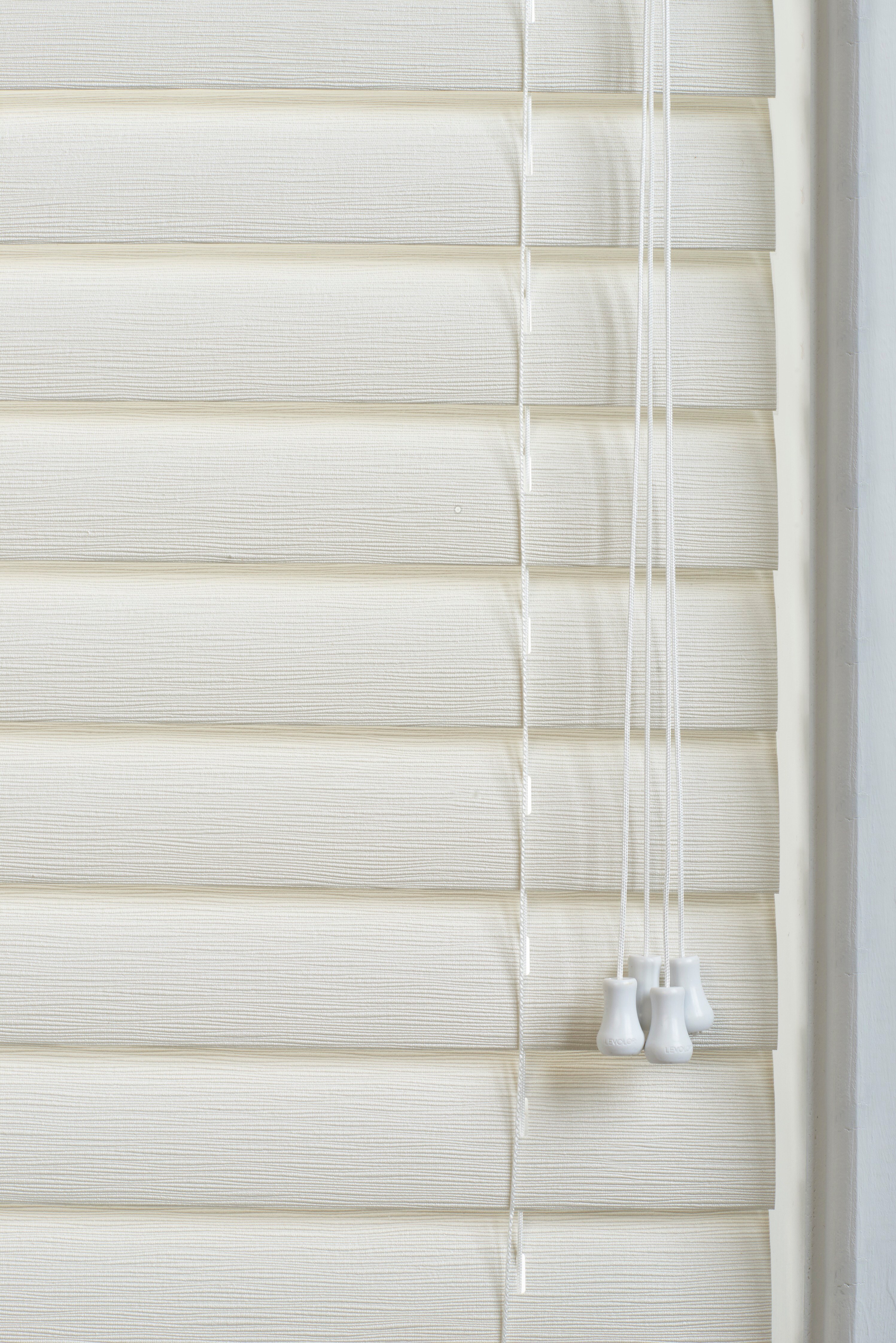 Levolor 2 1/2" Vinyl Blind