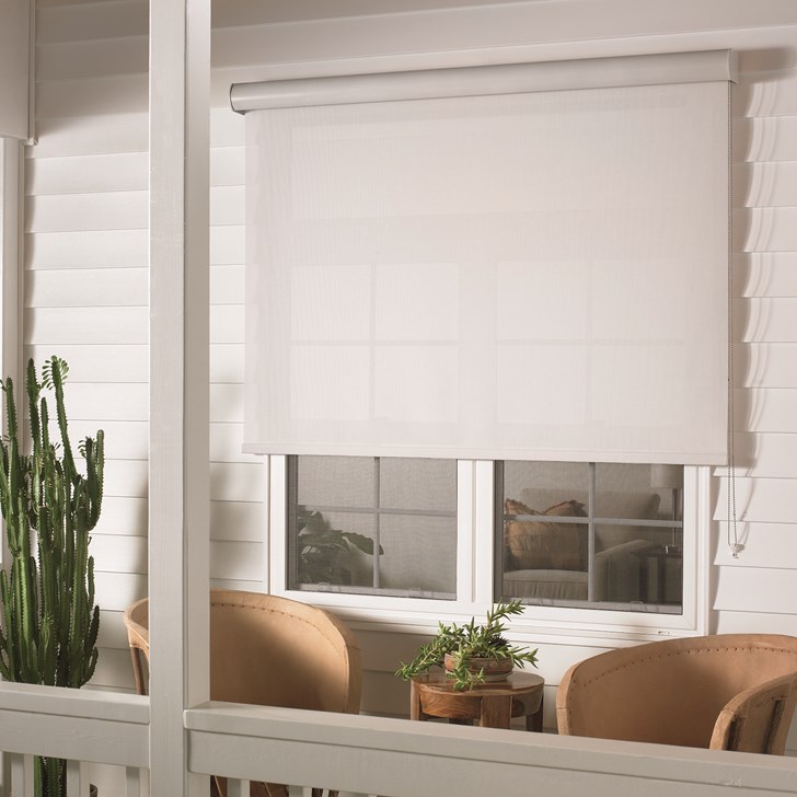 Color: Feedback 5% Frostine 48301