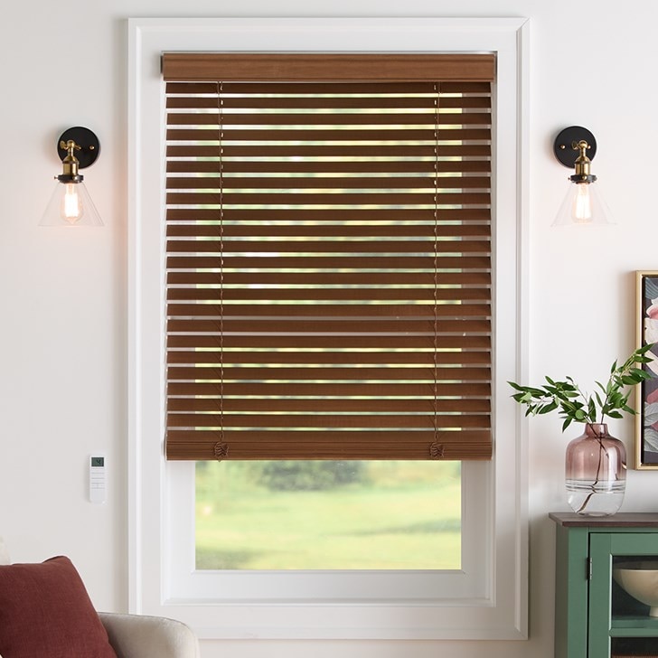 Color: Walnut 116; Lift and Tilt: Motorized; Headrail: 3 Inch Traditional Valance