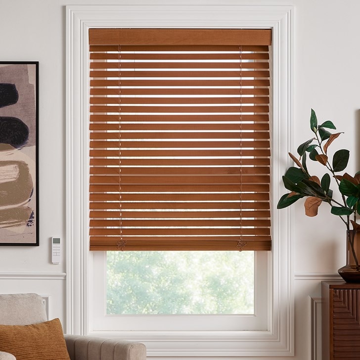 Color: Sienna Chestnut 7409; Lift and Tilt: Motorized; Slats: Rounded Corners; Valance: 3.5 Inch Modern Valance