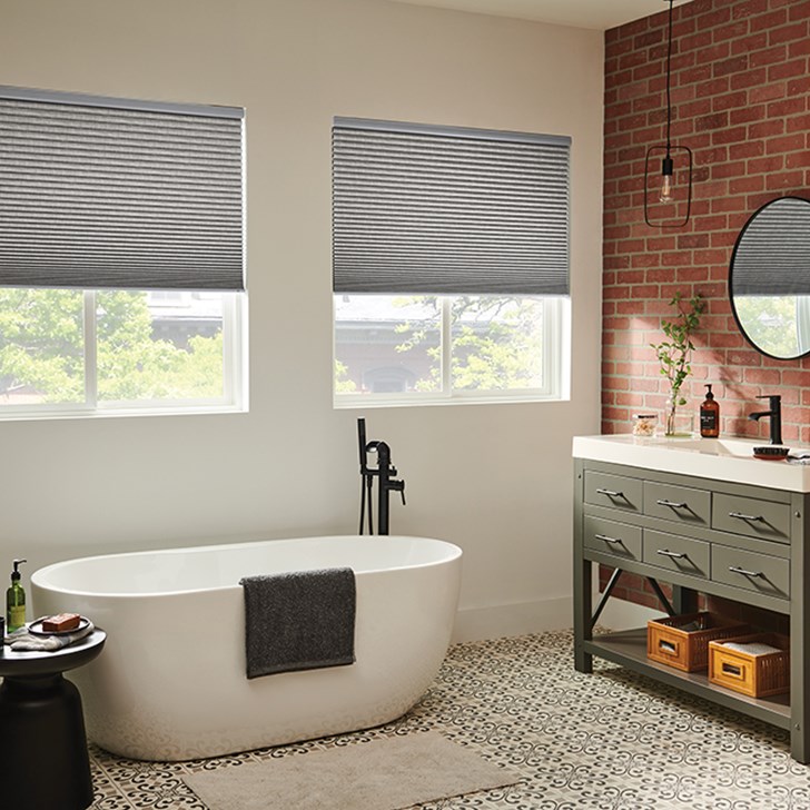Color: Impresario Pale Graphite 0599