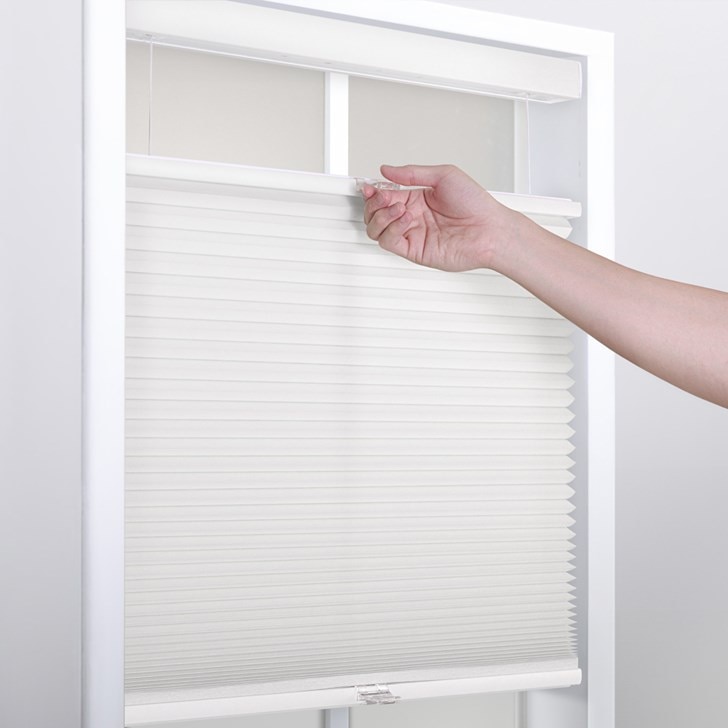 Color: Simply White; Lift: Top Down Bottom Up