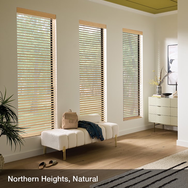 Color: Natural; Fold Style: Classic Flat; Lift: Cordless