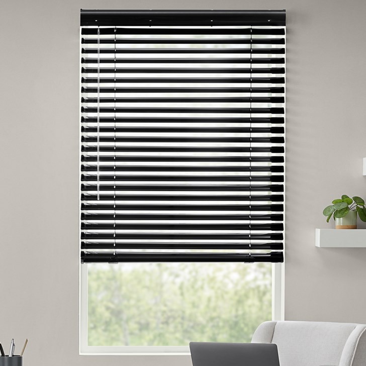 Color: Gloss Black; Lift: Cordless