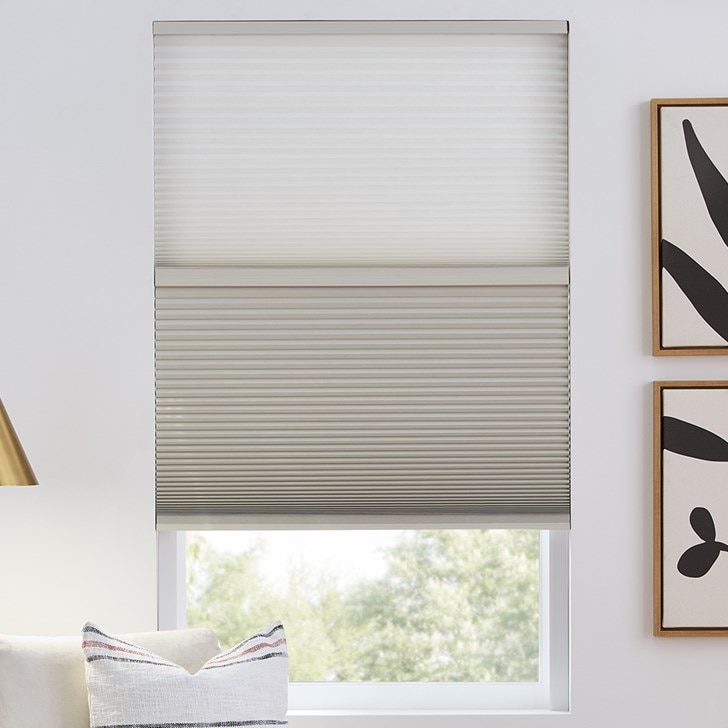 Color: Linen 1G070; Lift: Day and Night; Light Control: Light Blockers