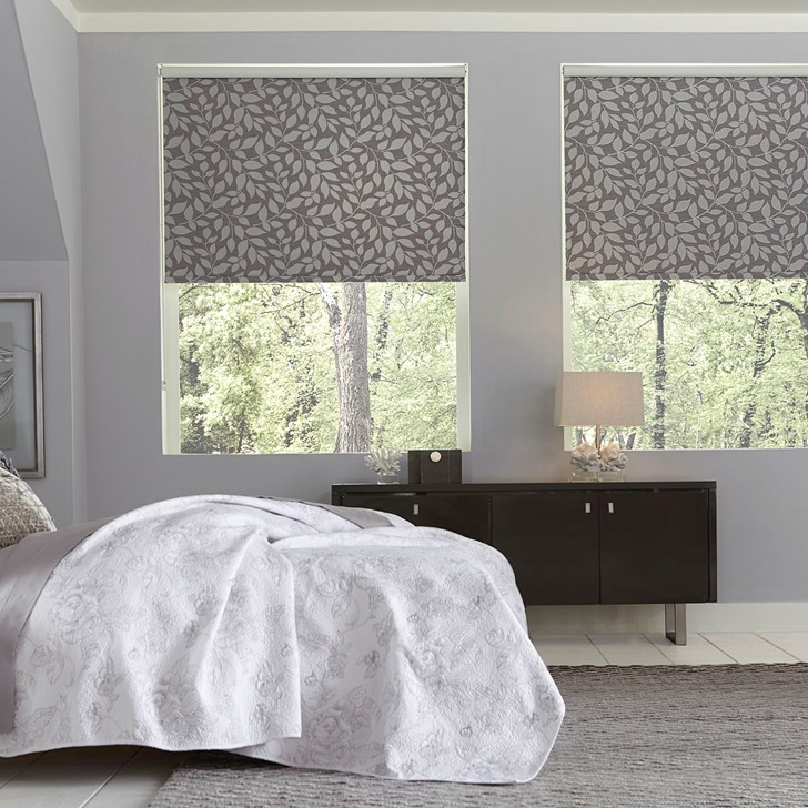 Decorative roller shade with the blackout liner and the continuous cord loop options. Color: Foliage Mist BWB-8121-1