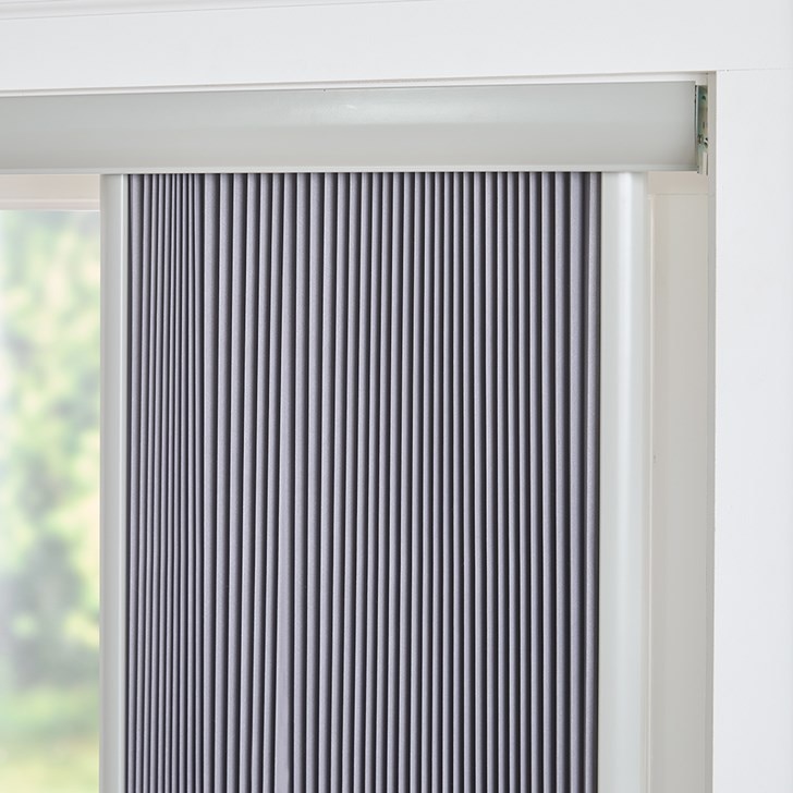 Color: Classy Carbon C5418; Rail Color: Smokey Gray