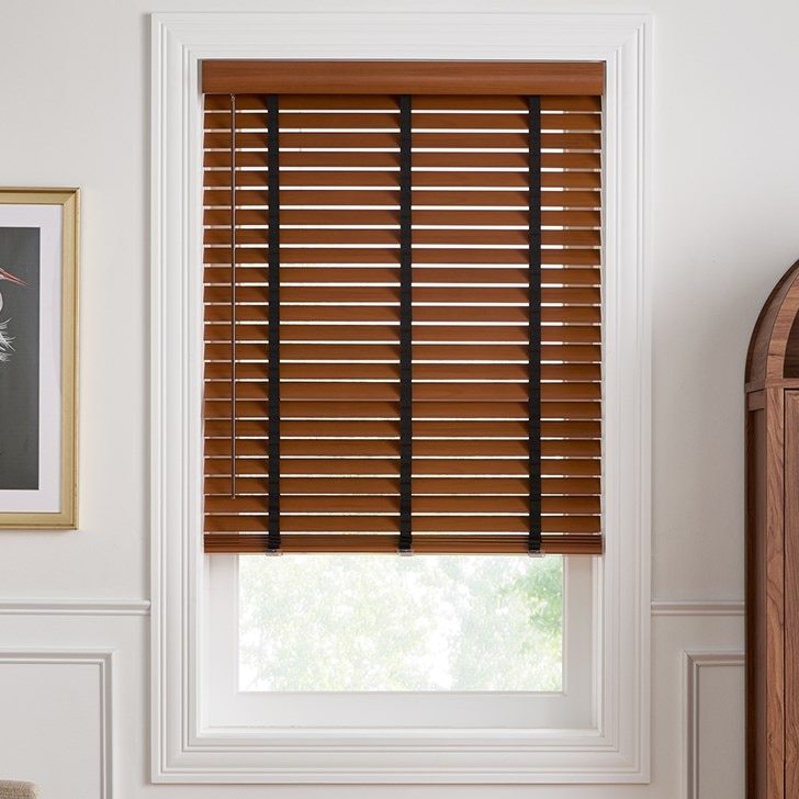 Color: Aspen Warm Cherry 136; Cloth Tape: Ebony; Headrail: Zen Valance