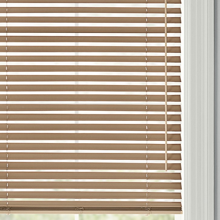 Color: Sesame 50302D; Lift: Cordless