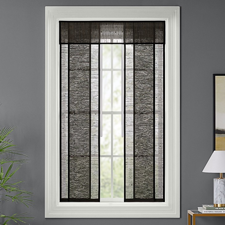 Color: San Lucas Flaxseed LIJU007; Operation: Wand Control; Split Stack; Edge Binding: Onyx 535; Headrail: 8 Inch Valance