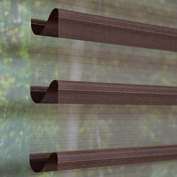 Shown in color Corsica Mocha