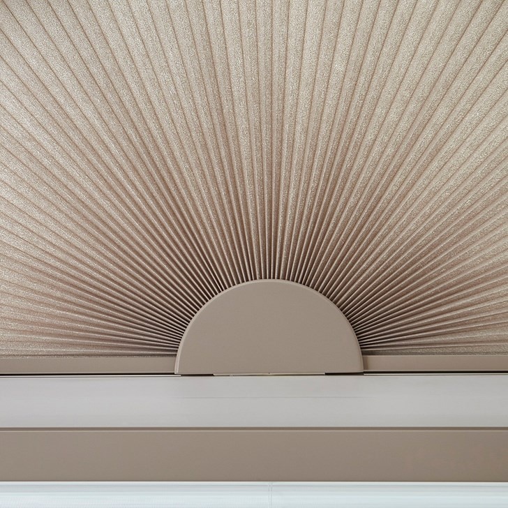 Shade Color: Rye DC2105