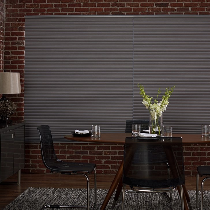 The 2-on-1 option is available in both, cordless and cordloop lift options. This feature makes it easier to operate the shades up and down with a continuous headrail at the top.