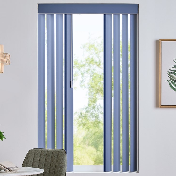 Color: Crepe Steel Blue BLFRS27007; Headrail: Matching Square Cornice