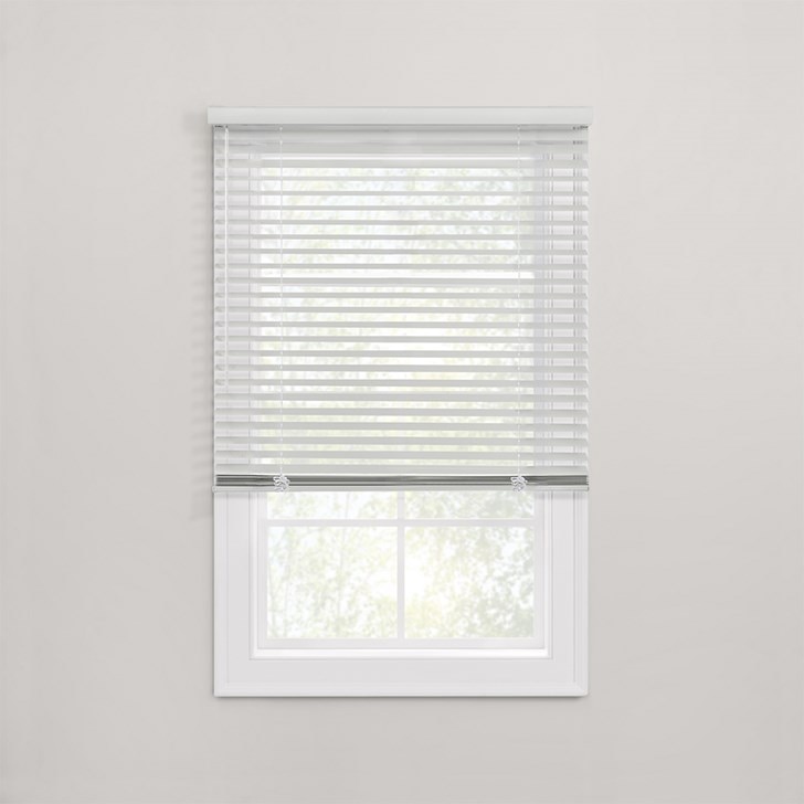 Color: White Gloss