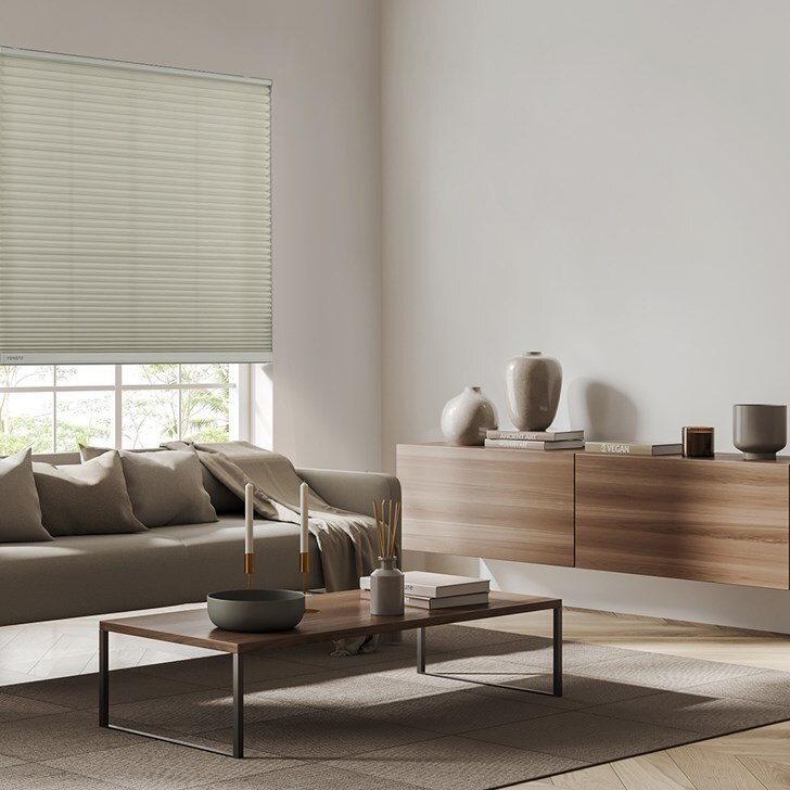 Color: Platinum Mist