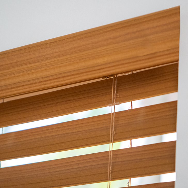 Color: Chestnut 6921