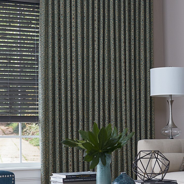 Shown in the pattern Gali Oceanside