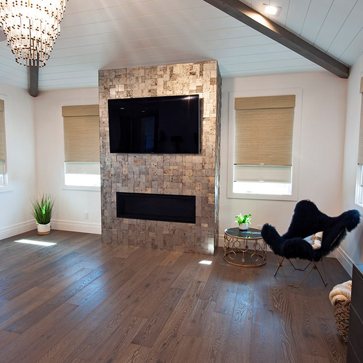 Dual roller shades with the fabric valance in Color: Highland Sandstone F0824