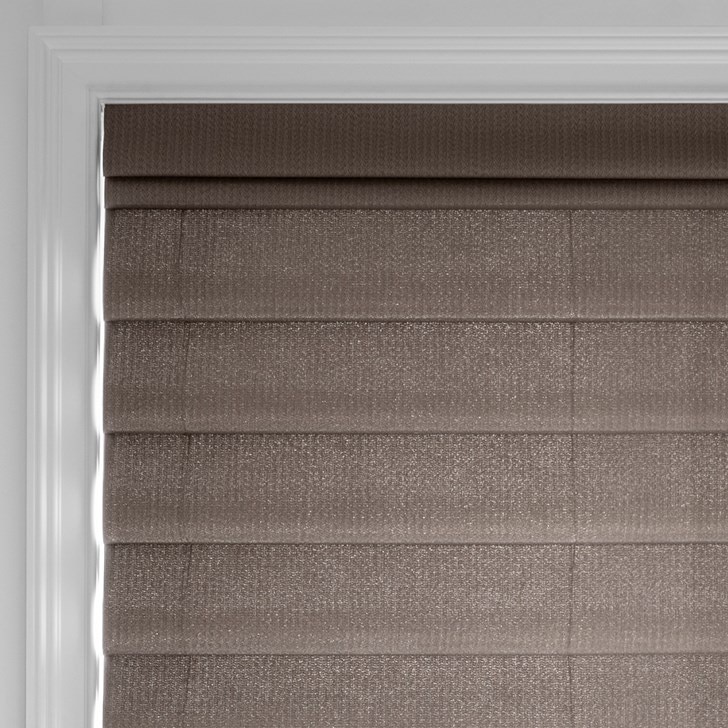 Color: Leo Champagne; Fold: Soft;