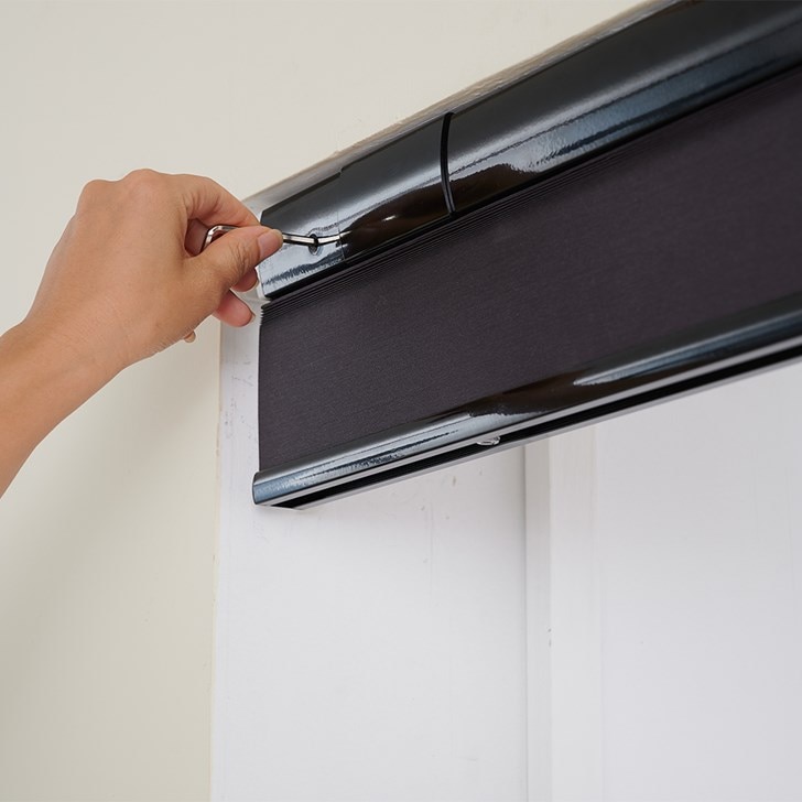 Color: Charcoal H25897; Lift: Cordless