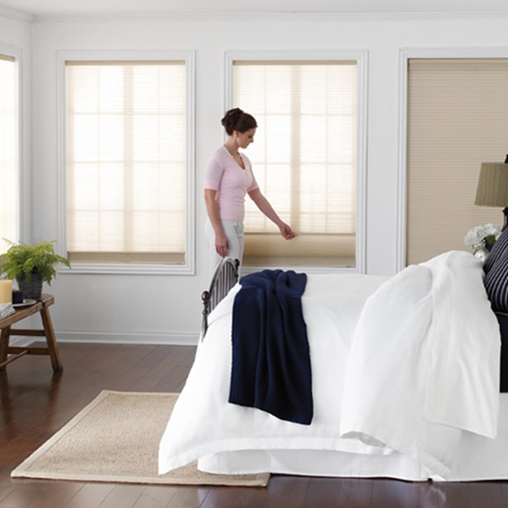 Day Night Shades offer TWO options in ONE shade. Choose light filtering or room darkening.