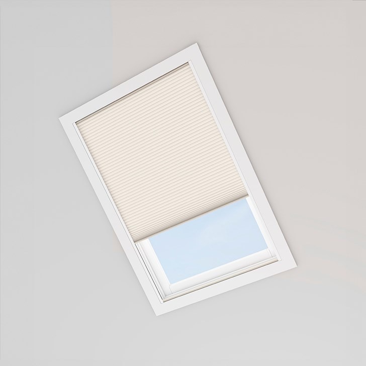 Color: Cambrica Candlelight