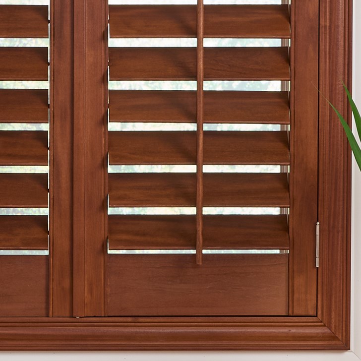 Color: Pecan; Frame: Gallery Z; Slats: 3.5 Inch Louver; Split: Divided in the Middle; Panels: Two Panel Split